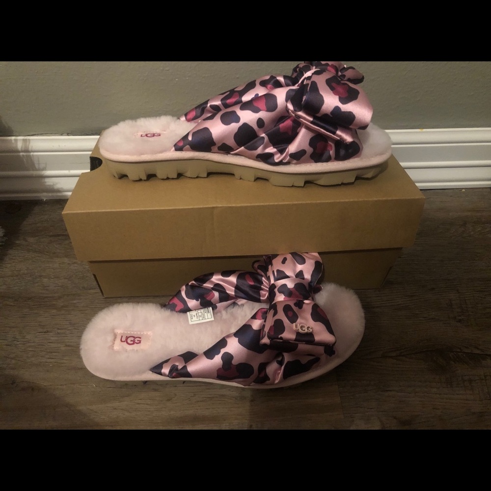 Lushette Leopard Fluff slides